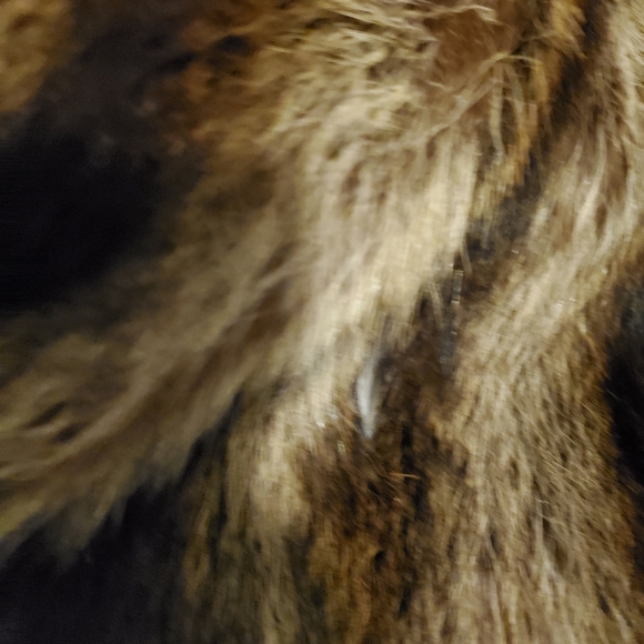 Pre-owned fur coat - Picture 6 of 8